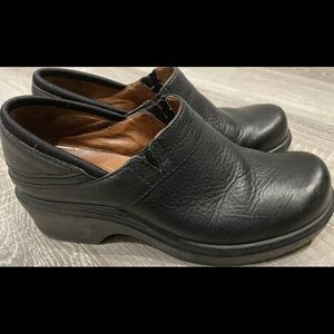 Ariat 93905 Black Leather Clog/Slip on With Steel Toe. Womens 6.5B